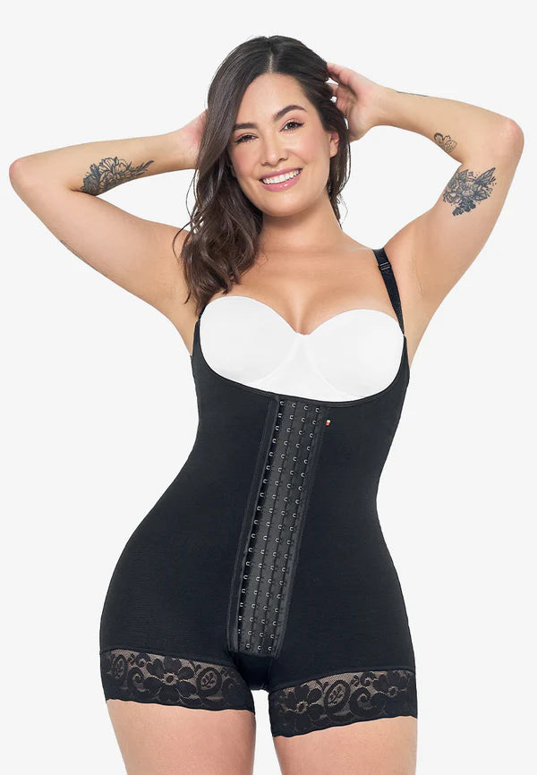 MARIA GIRDLE AND DAILY USE POST SURGICAL POST BIRTH REDUCES UP TO 4 SIZES