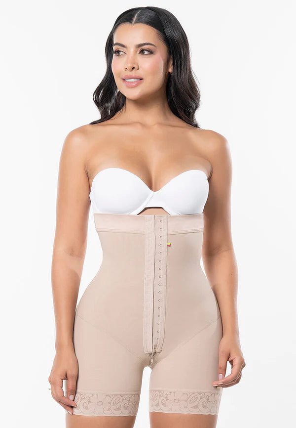 HIGH-WAISTED SHORT GIRDLE WITH ADJUSTABLE SNAPS, ENHANCES BUTTOCKS, DAILY USE POST-OPERATIVE MARIA E