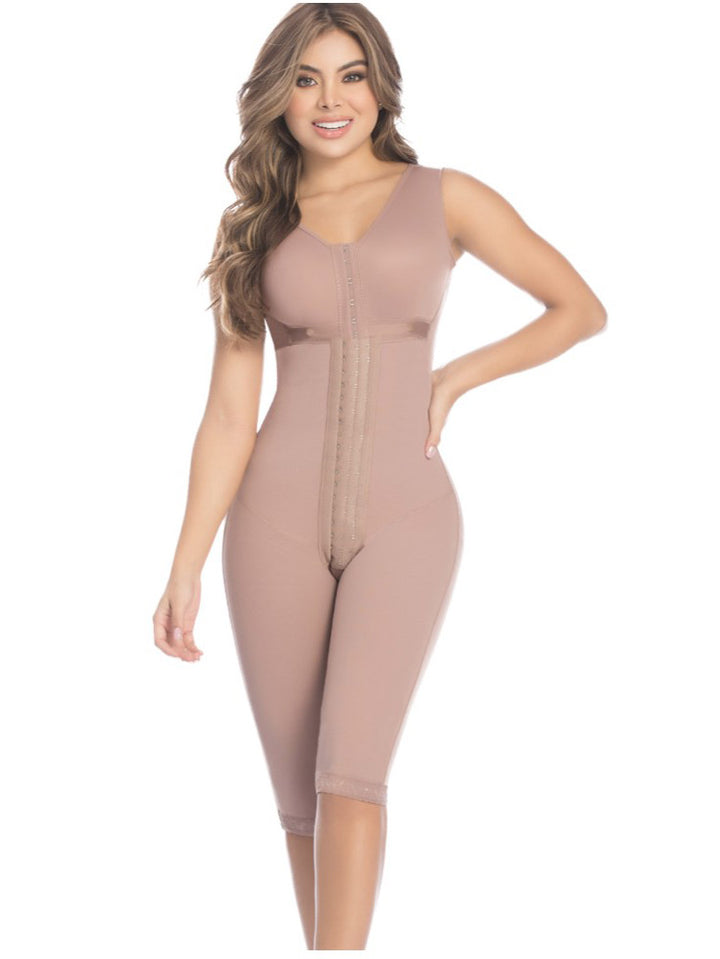 Complete Colombian Girdle with Bra, Three Levels of Hooks on the Abdomen and Perianal Zipper