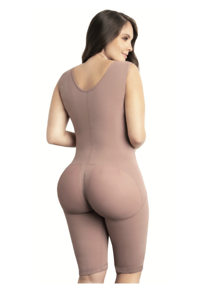 Complete Colombian Girdle with Bra, Three Levels of Hooks on the Abdomen and Perianal Zipper