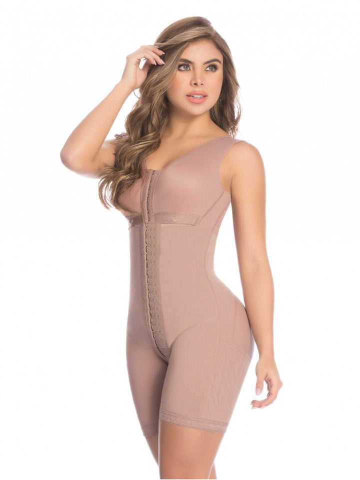 Girdle with bra up to mid-leg, three levels of closure, butt lifter