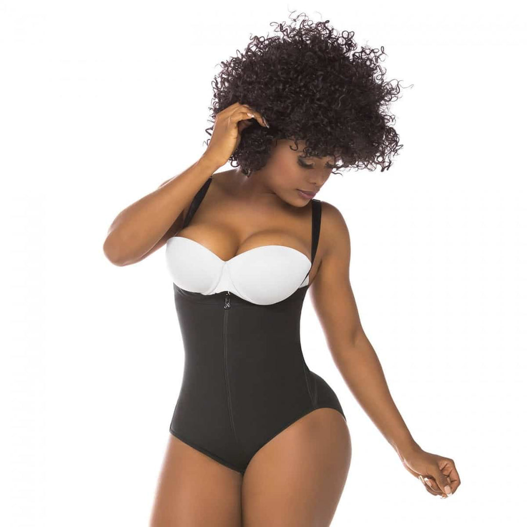 SALOMÉ BODY REDUCING GIRDLE WITH REMOVABLE STRAPS AND FREE BUST